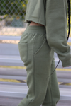 THE DEUTERONOMY JOGGER IN OLIVE